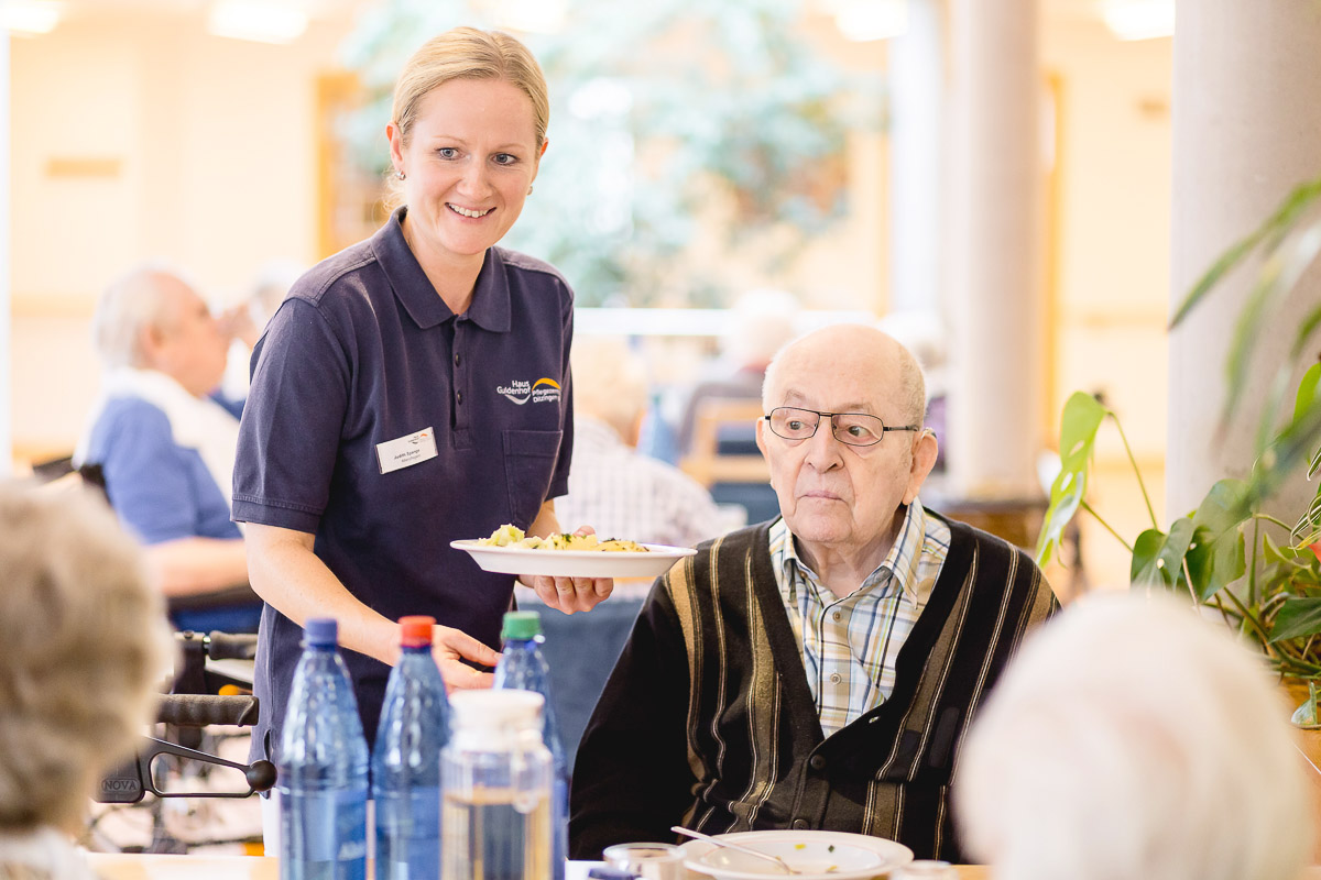 Kurzzeitpflege im Guldenhof Pflegezentrum Ditzingen Haus